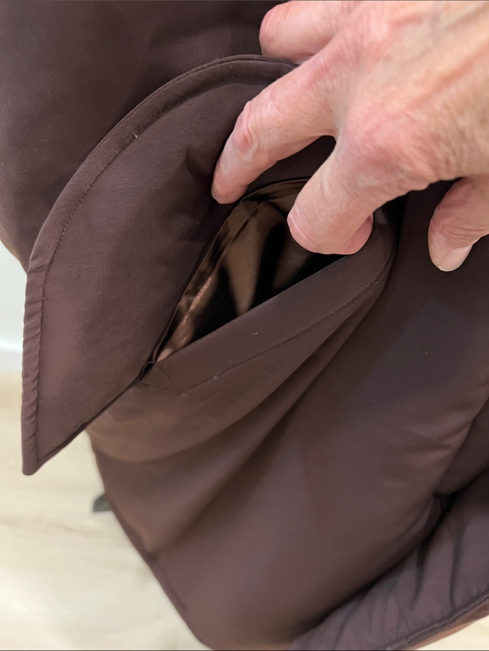 STINSON HAUS COZY PUFFER - Chocolate - Picture 8 of 14